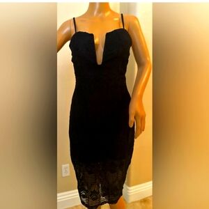 Black crochet lace deep plunge fitted cocktail dress medium party cocktail